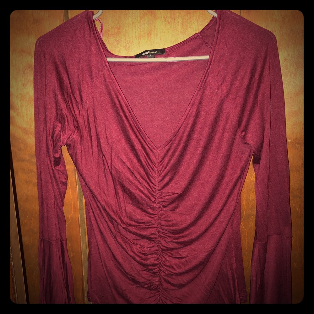 Ambiance L/S top size Large Maroon